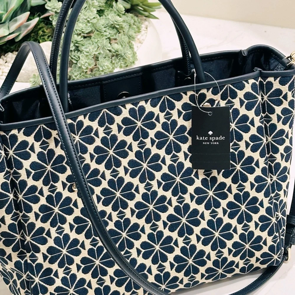 Kate Spade Navy Flower Jacquard Medium Tote Bag used very gently - Picture 1 of 13